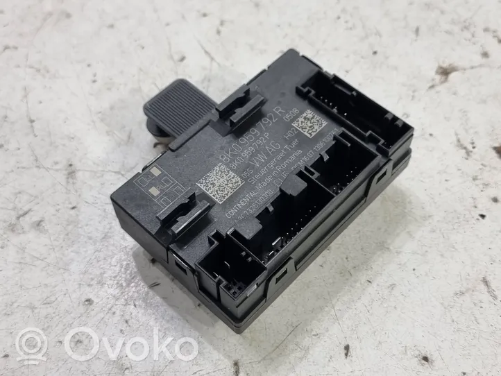 Audi Q5 SQ5 Oven ohjainlaite/moduuli 8K0959792R