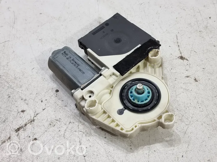 Volkswagen Jetta V Front door window regulator motor 1K0959793G