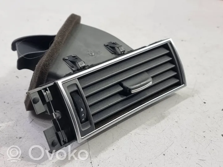 Audi A6 S6 C6 4F Garniture, panneau de grille d'aération latérale 4F1820902B