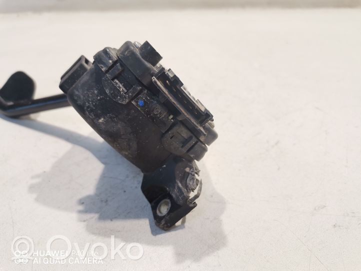 Audi A4 S4 B6 8E 8H Sensore posizionamento del pedale dell’acceleratore 8E2721523A