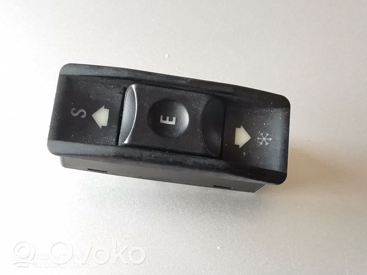 BMW 5 E34 Interruttore di controllo della trazione (ASR) 8350352