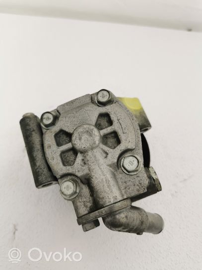 Ford S-MAX Power steering pump 6G913A696AF