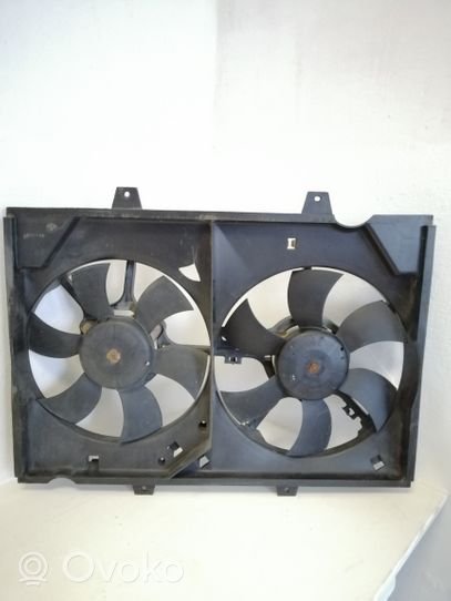 Opel Frontera B Radiator cooling fan shroud 8240266