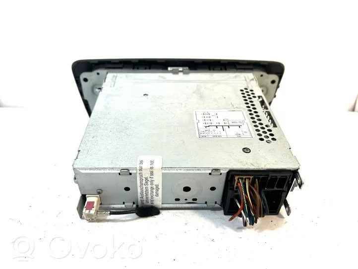 Seat Ibiza IV (6J,6P) Radio / CD-Player / DVD-Player / Navigation W06J2035153E