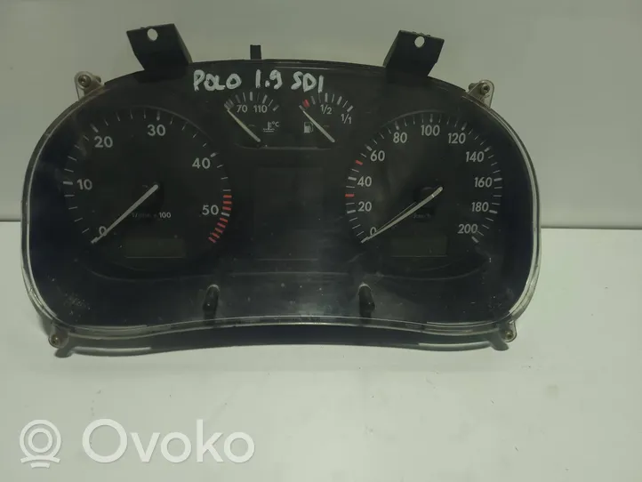 Volkswagen Polo Tachimetro (quadro strumenti) 5392326610
