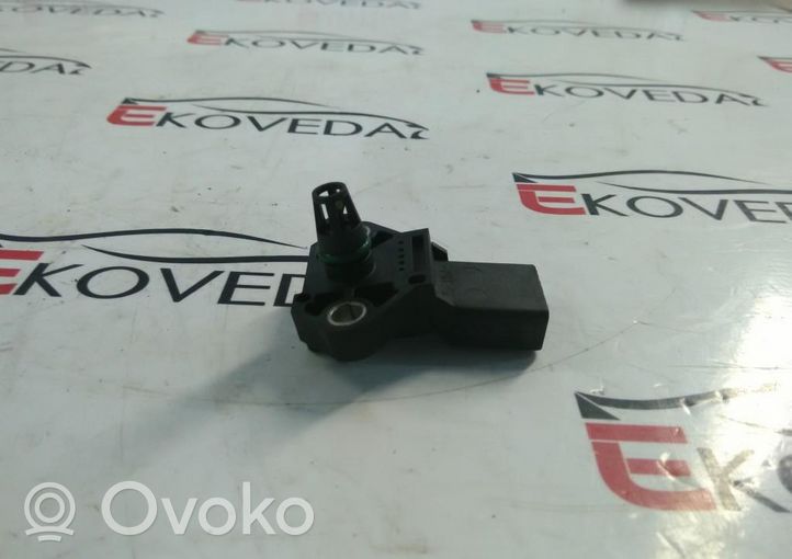 Volkswagen Golf VI Sensore della temperatura dell’aria aspirata 038906051