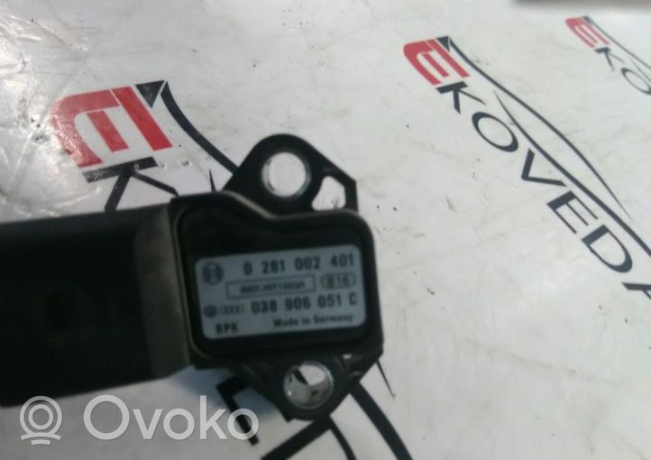 Volkswagen Golf VI Ansaugluftsensor 038906051