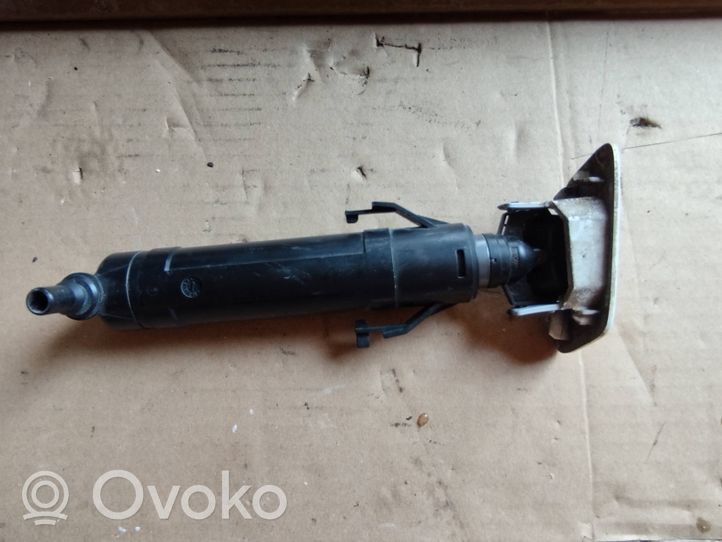 Volkswagen Passat Alltrack Headlight washer spray nozzle 3AA955103