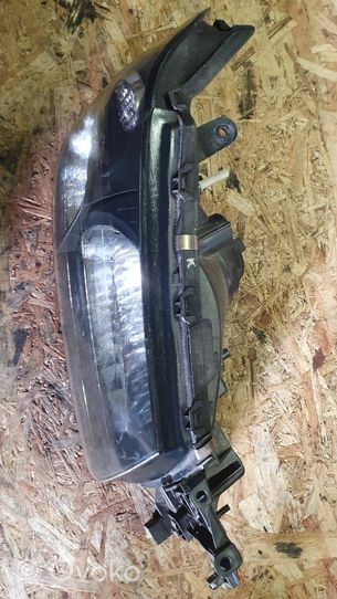 Subaru Forester SH Lampa przednia I090034