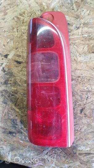 Opel Movano A Lampa tylna 7700352700