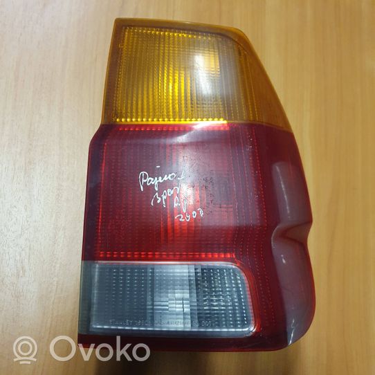 Mitsubishi Pajero Sport I Luci posteriori 0431690