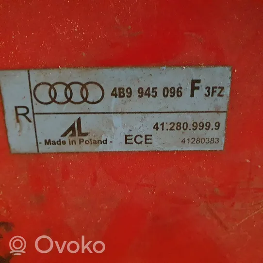 Audi A6 Allroad C5 Feux arrière / postérieurs 4B9945096F