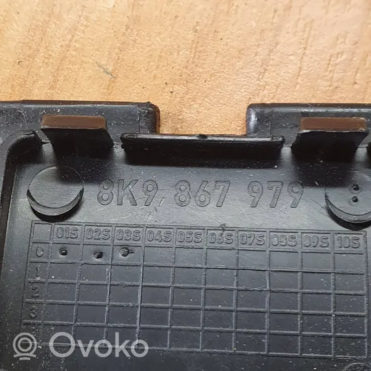 Audi A4 S4 B8 8K Tavaratilan/takakontin alempi sivuverhoilu 8K9867979