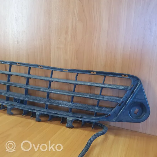 Opel Signum Front bumper lower grill 13100588