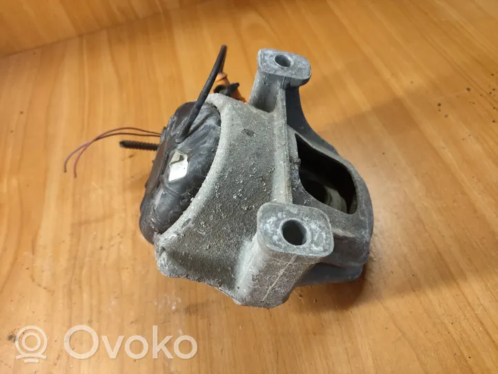 Audi A4 S4 B8 8K Supporto di montaggio del motore 8K0199381