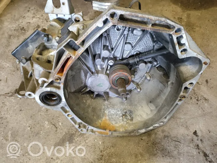 Nissan Qashqai Boîte de vitesses manuelle à 5 vitesses 8201010268