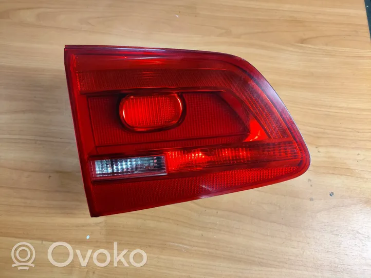 Volkswagen Touran II Tailgate rear/tail lights 176443