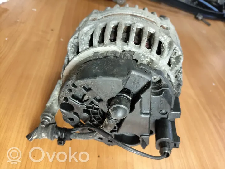 Mitsubishi Outlander Alternador 06F903023F