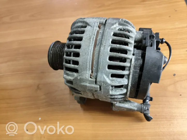 Mitsubishi Outlander Generatore/alternatore 06F903023F