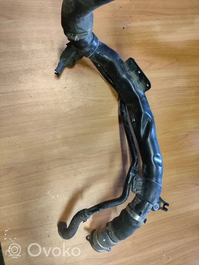 Volkswagen Tiguan Tube d'admission de tuyau de refroidisseur intermédiaire 5N0145840C