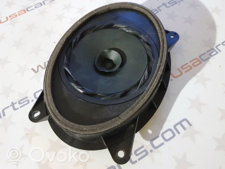 Subaru Forester SJ Haut-parleur de porte avant 86301SG000