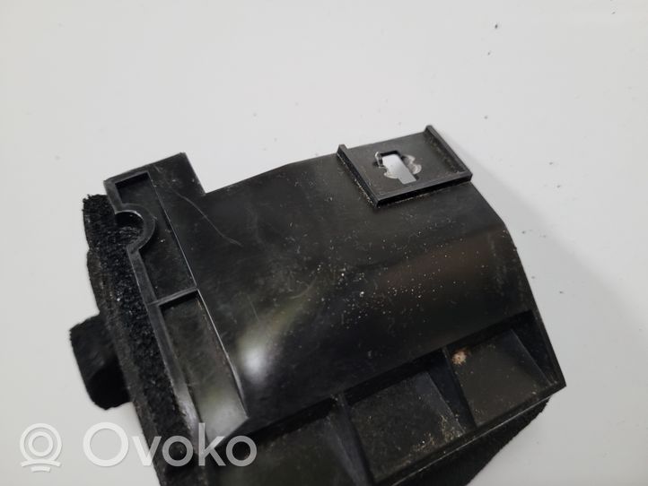 Nissan Leaf I (ZE0) Panel wykończeniowy błotnika 638213NA0A