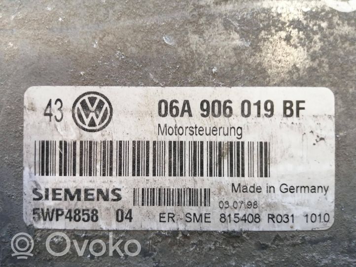 Volkswagen Golf IV Sterownik / Moduł ECU 06A906019BF