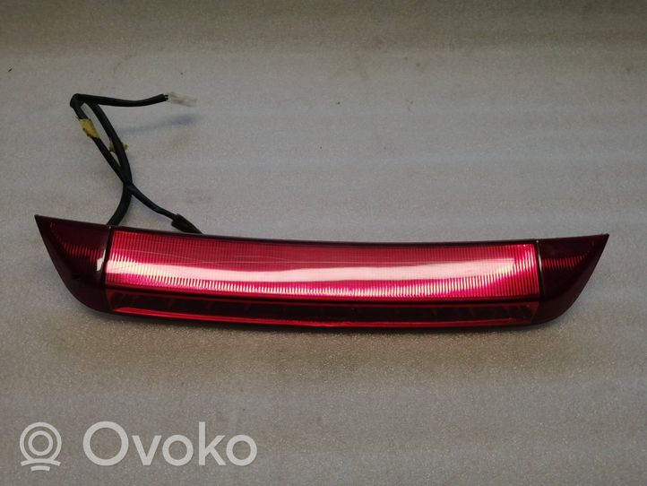 KIA Carens III Luce d’arresto centrale/supplementare 92700A4000