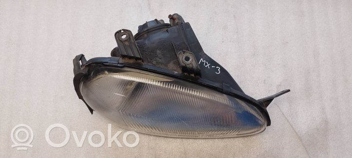 Mazda MX-3 Lampa przednia 1456R