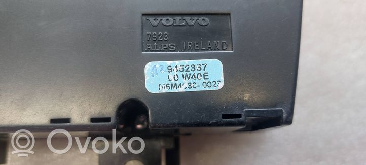 Volvo V70 Gaisa kondicioniera / klimata kontroles / salona apsildes vadības bloks (salonā) 9452367