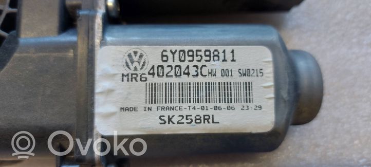 Skoda Roomster (5J) Takaoven ikkunan nostomoottori 6Y0959811