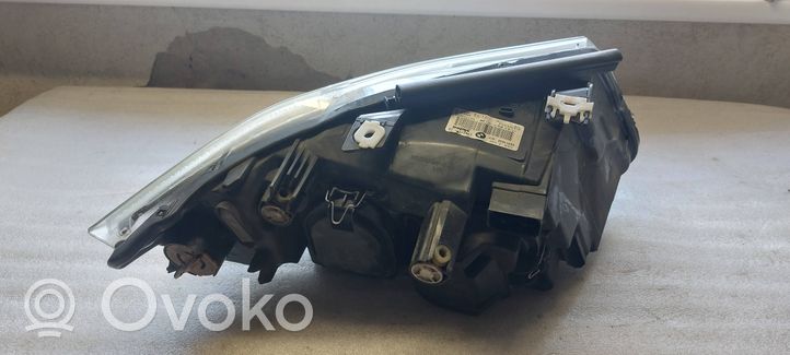 BMW 3 E90 E91 Lampa przednia 89311650