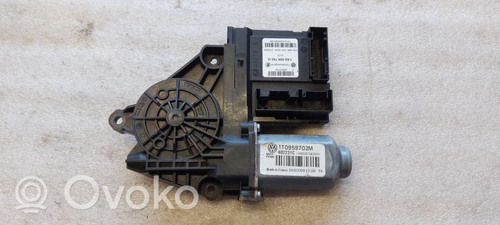 Volkswagen Touran I Moteur de lève-vitre de porte avant 1K0959792Q