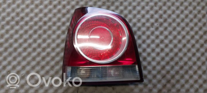 Volkswagen Polo IV 9N3 Lampa tylna 965347