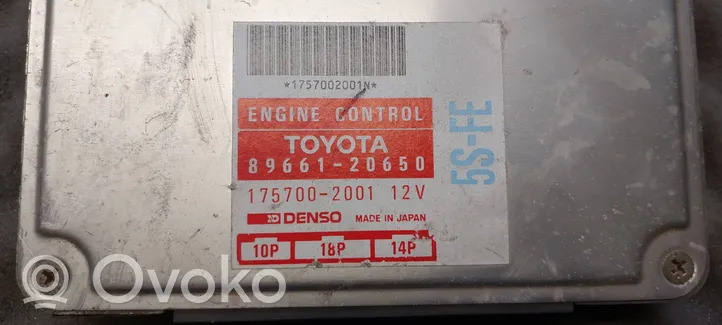 Toyota Celica T180 Moottorin ohjainlaite/moduuli 8966120650