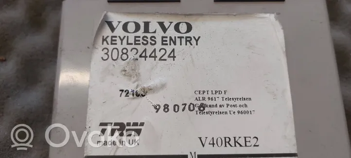 Volvo S40, V40 Calculateur moteur ECU 7700868321