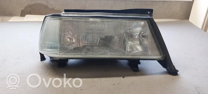 Lancia Thema Lampa przednia 0243653