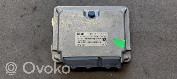 Chrysler Voyager Calculateur moteur ECU 0281001768