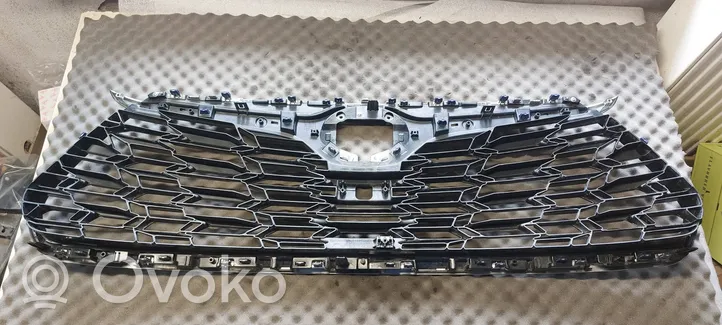 Toyota Highlander XU70 Front bumper upper radiator grill 531110E260