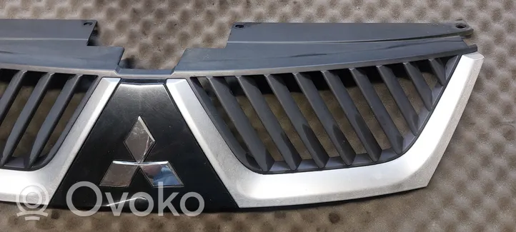 Mitsubishi Outlander Grille de calandre avant 7450A037ZZ