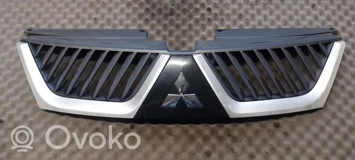 Mitsubishi Outlander Grille de calandre avant 7450A037ZZ