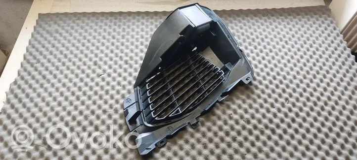 Peugeot 3008 II Grille inférieure de pare-chocs avant AA37938073