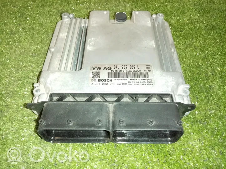 Audi A5 Unidad de control/módulo del motor 0281030258