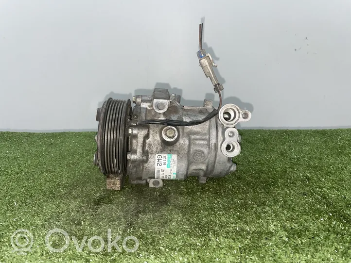 Opel Corsa C Ilmastointilaitteen kompressorin pumppu (A/C) 13197538