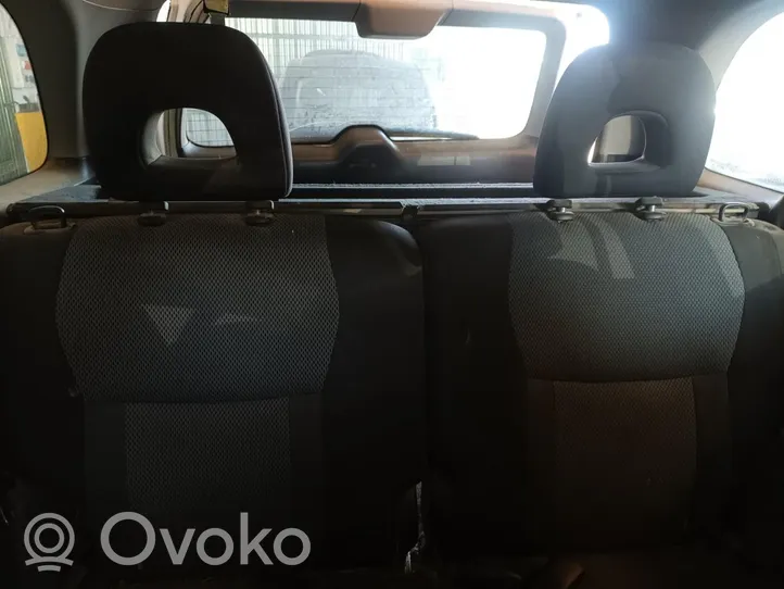 Toyota RAV 4 (XA20) Sėdynių komplektas 