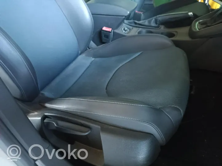 Seat Leon (5F) Front passenger seat 