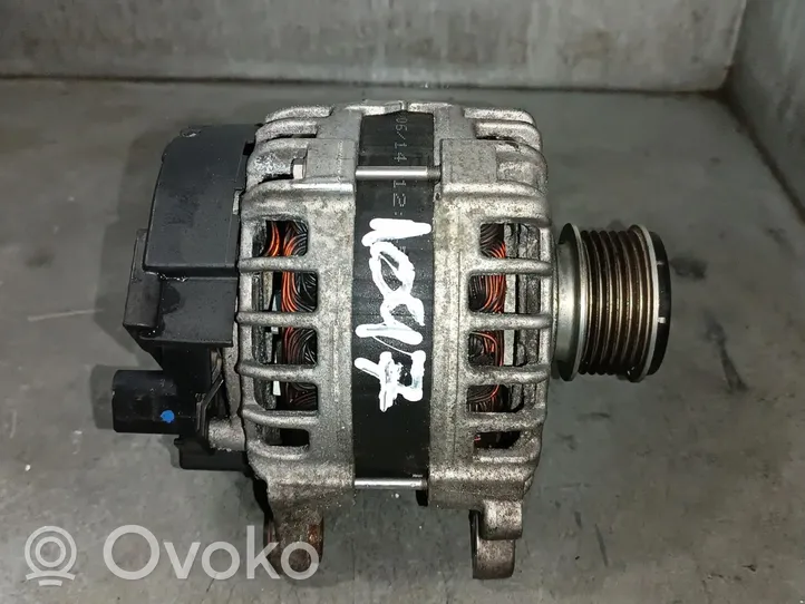 Volkswagen PASSAT Generatore/alternatore 03L903024F