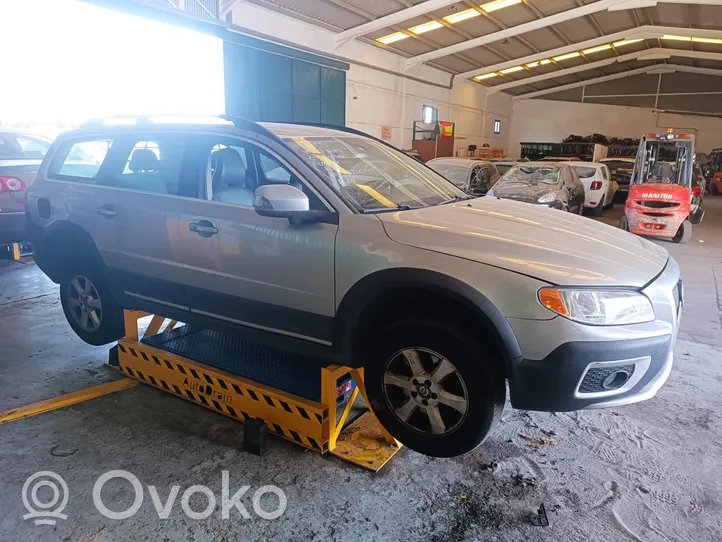 Volvo XC70 Nadkole przednie 159838