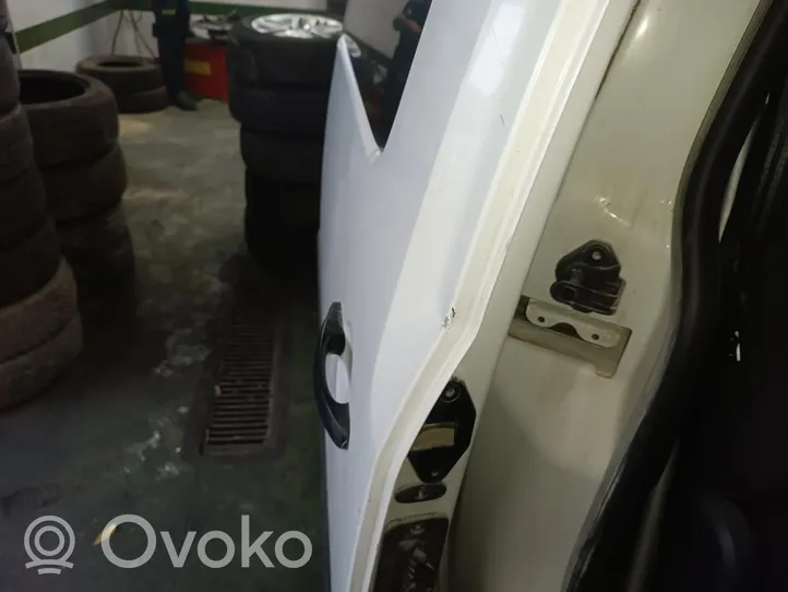 Volkswagen Caddy Drzwi bocznych / przesuwne 