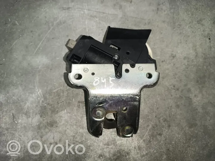 Volkswagen PASSAT Tailgate/trunk/boot lock/catch/latch 4F5827505D